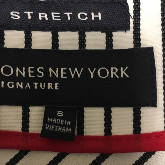 Jones New York nautical-style blazer - Size 8 - Picture 3 of 4